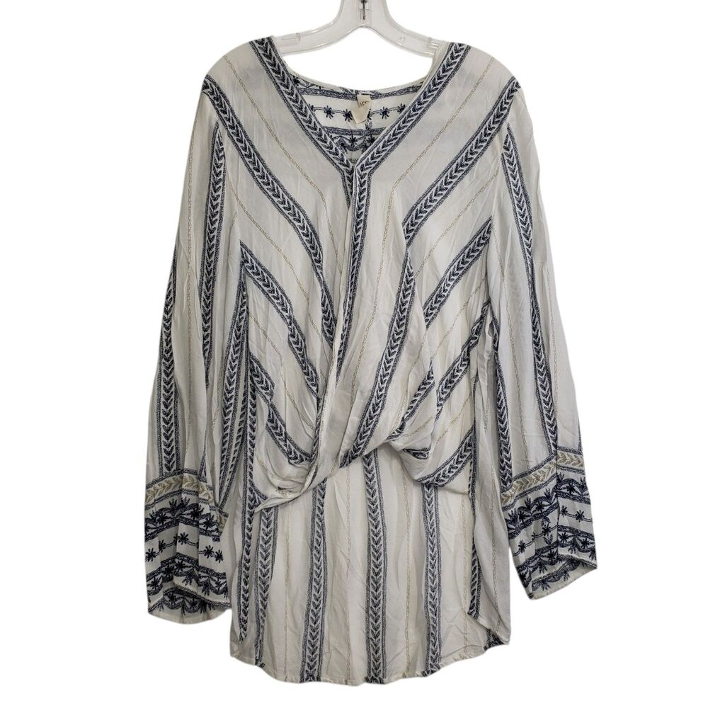 Gorgeous Elan Womens Long Sleeve, V-Neck, Hi-Lo Blouse, Size Large